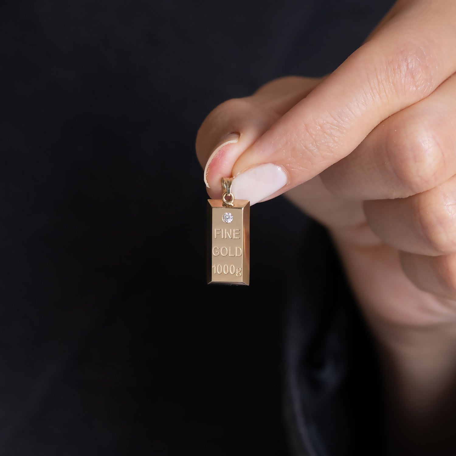14 Ayar Altın Taşlı Külçe Kolye Ucu 2,4 cm