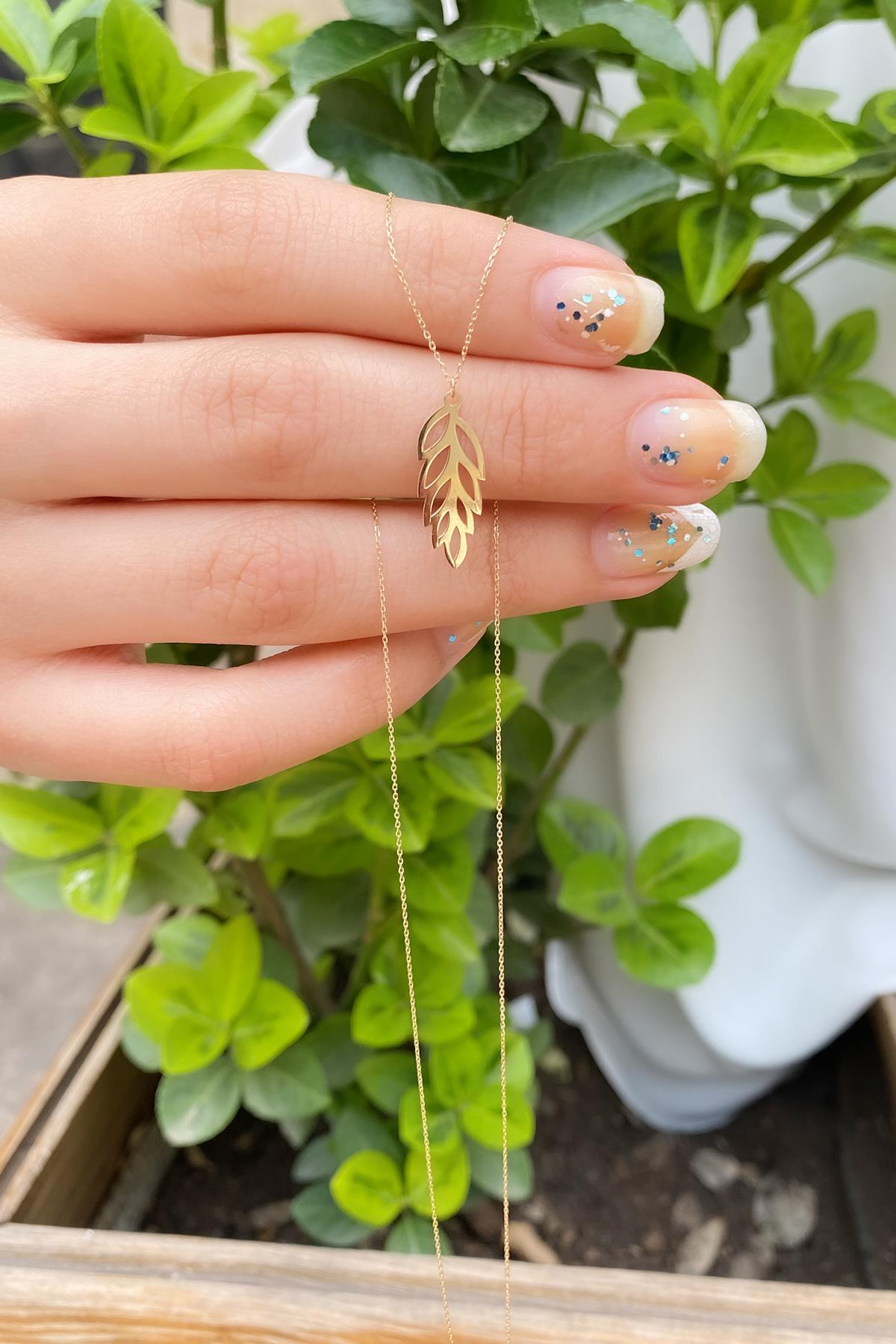 Long sale leaf necklace