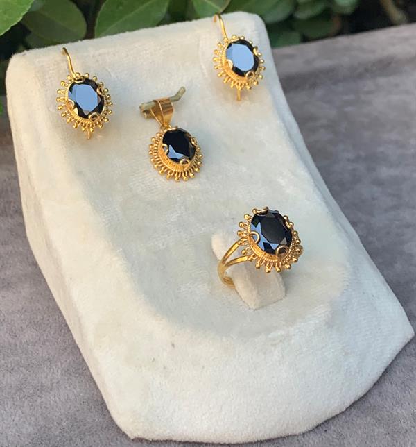 14K Solid Gold Sun Model Onyx Stone Set