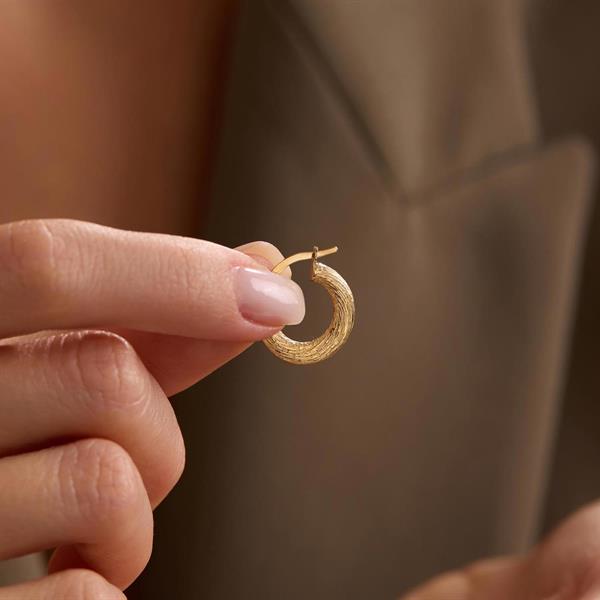 14 Ayar Altın İtalyan Yassı Çizgili Halka Küpe 1,5 cm