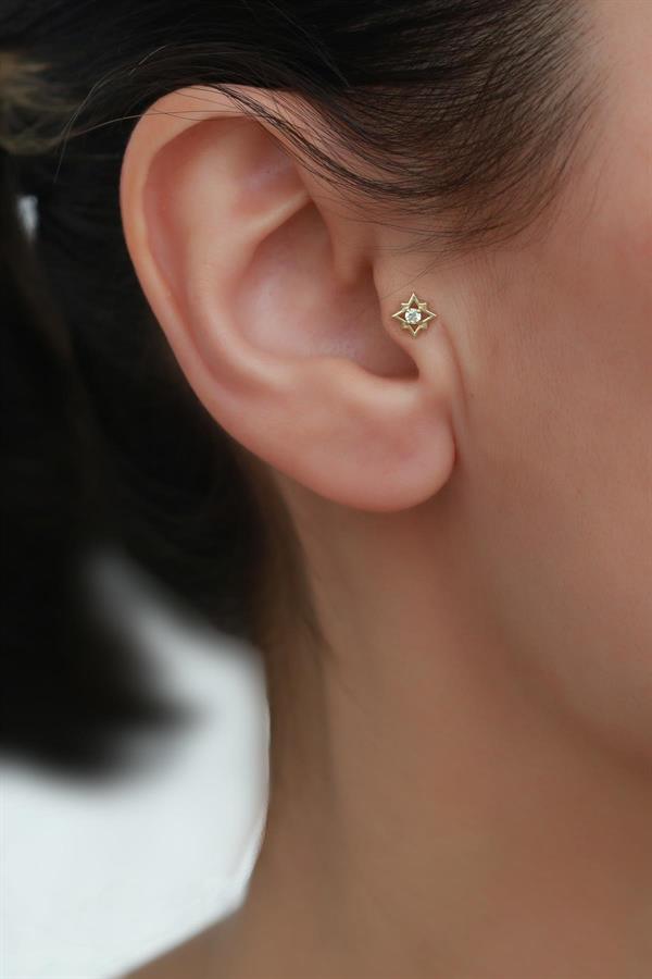 14 Ayar Altın Kare Mini Yıldızlı Tragus Piercing