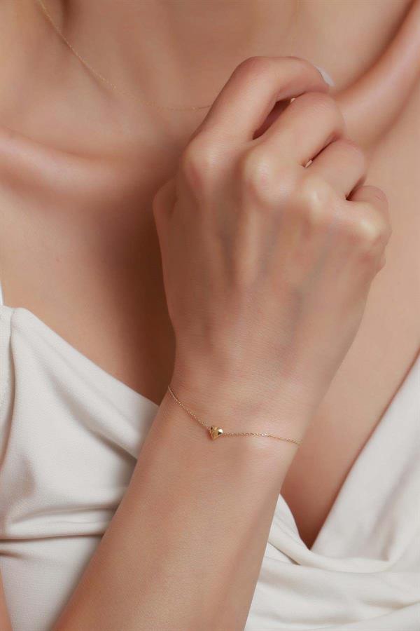 14K Solid Gold Mini Heart Bracelet