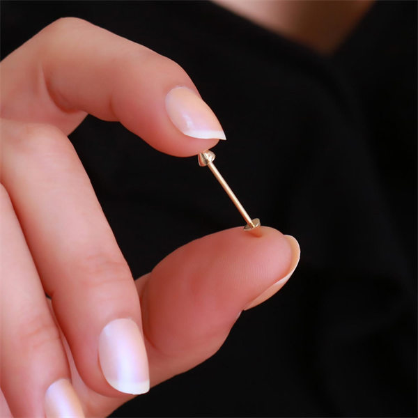 14 Ayar Altın Ok Kaş Piercing
