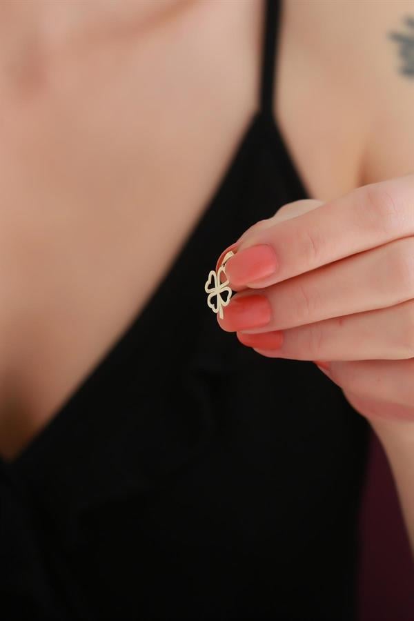14K Solid Gold Soft Clover Pendant