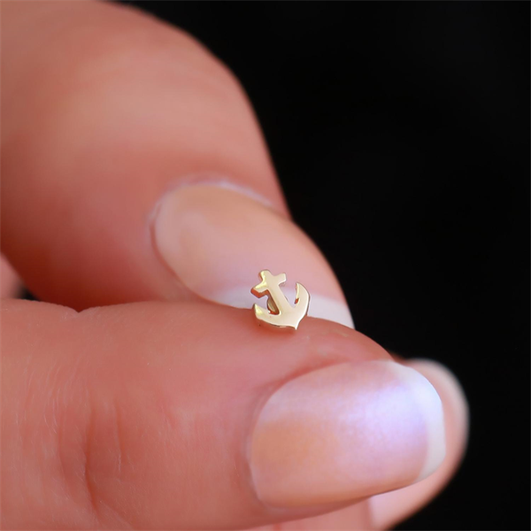14 Ayar Altın Taşsız Denizci Tragus Piercing