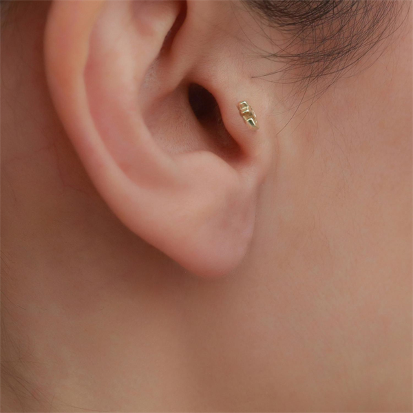 14 Ayar Altın Taşsız Denizci Tragus Piercing