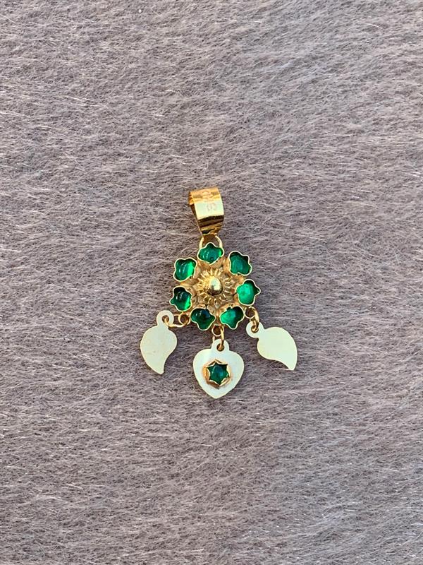 14K Solid Gold Filigree Green Patterned Pendant