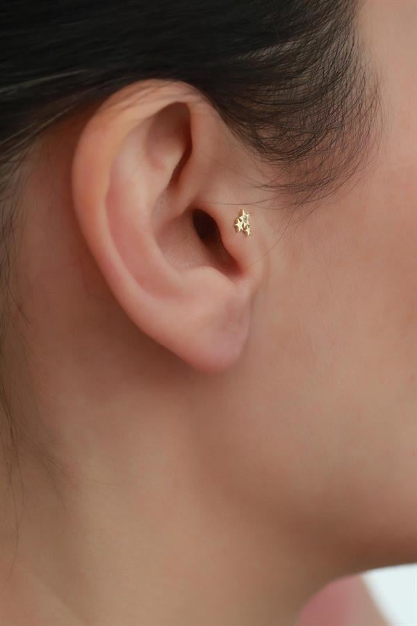14 Ayar Altın Üçlü Yıldız Tragus Piercing