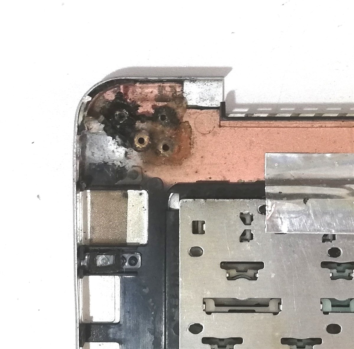 Casper C16 CGA Klavyeli Üst Kasa Hafif Kusurlu Stok-Z59