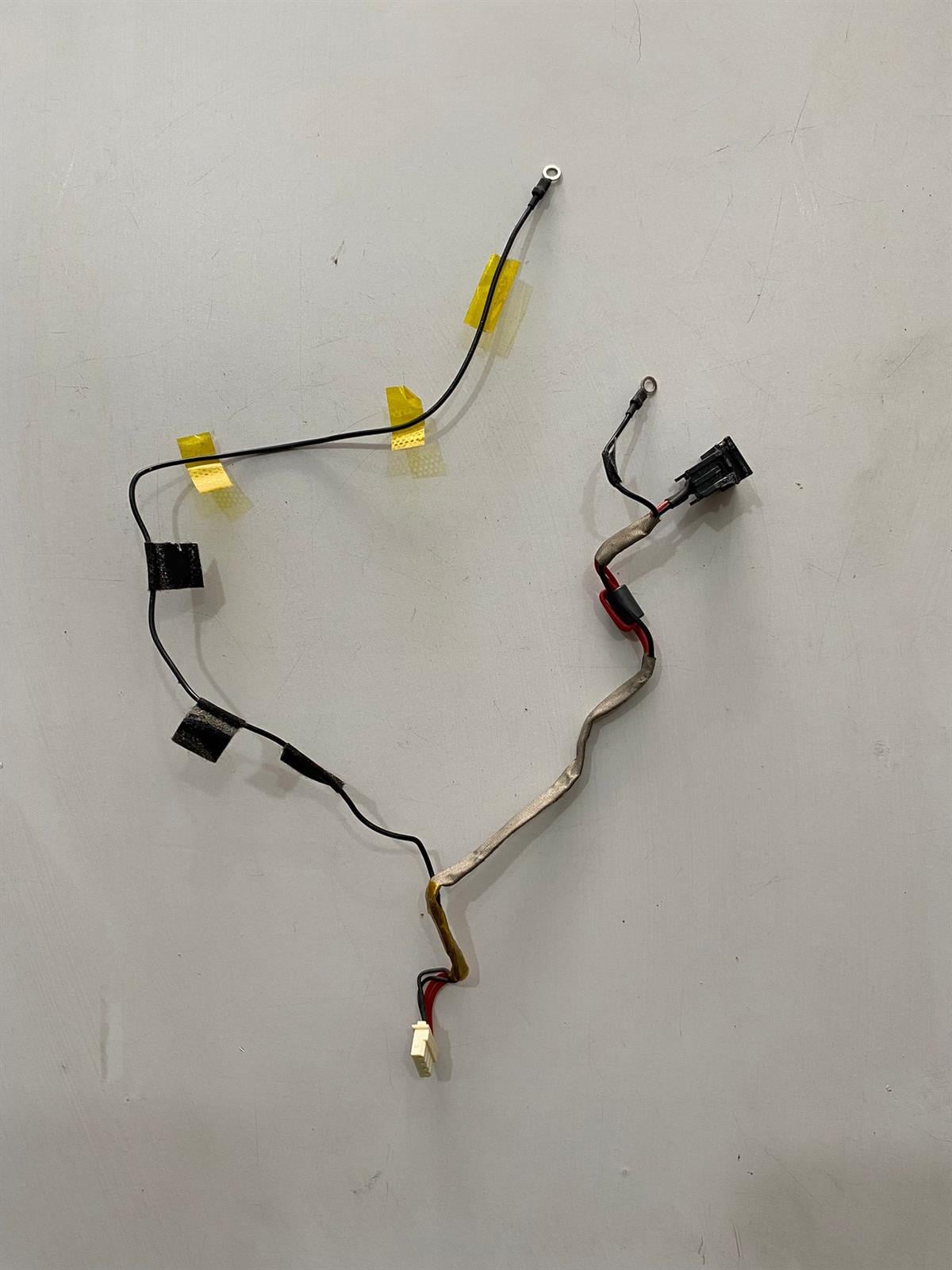 TOSHIBA SATELLITE A300-17N  MODEL NO: PSAJ0E-01300QTE DC JACK STOK: Z93