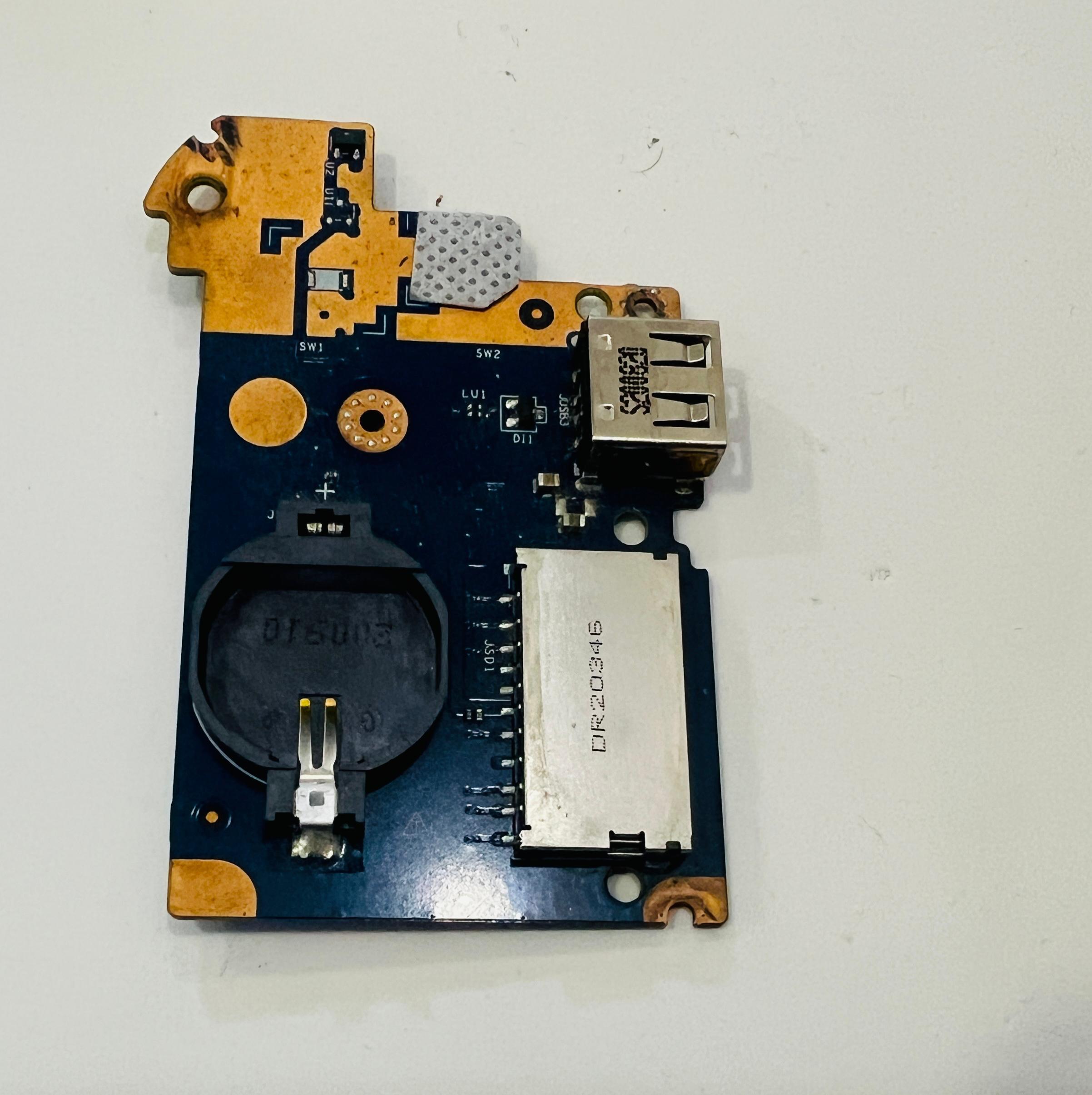 DELL VOSTRO 3501 P90F ORİJİNAL SORUNSUZ  USB BOARD FDI45 LS-G718P Stok:Z106