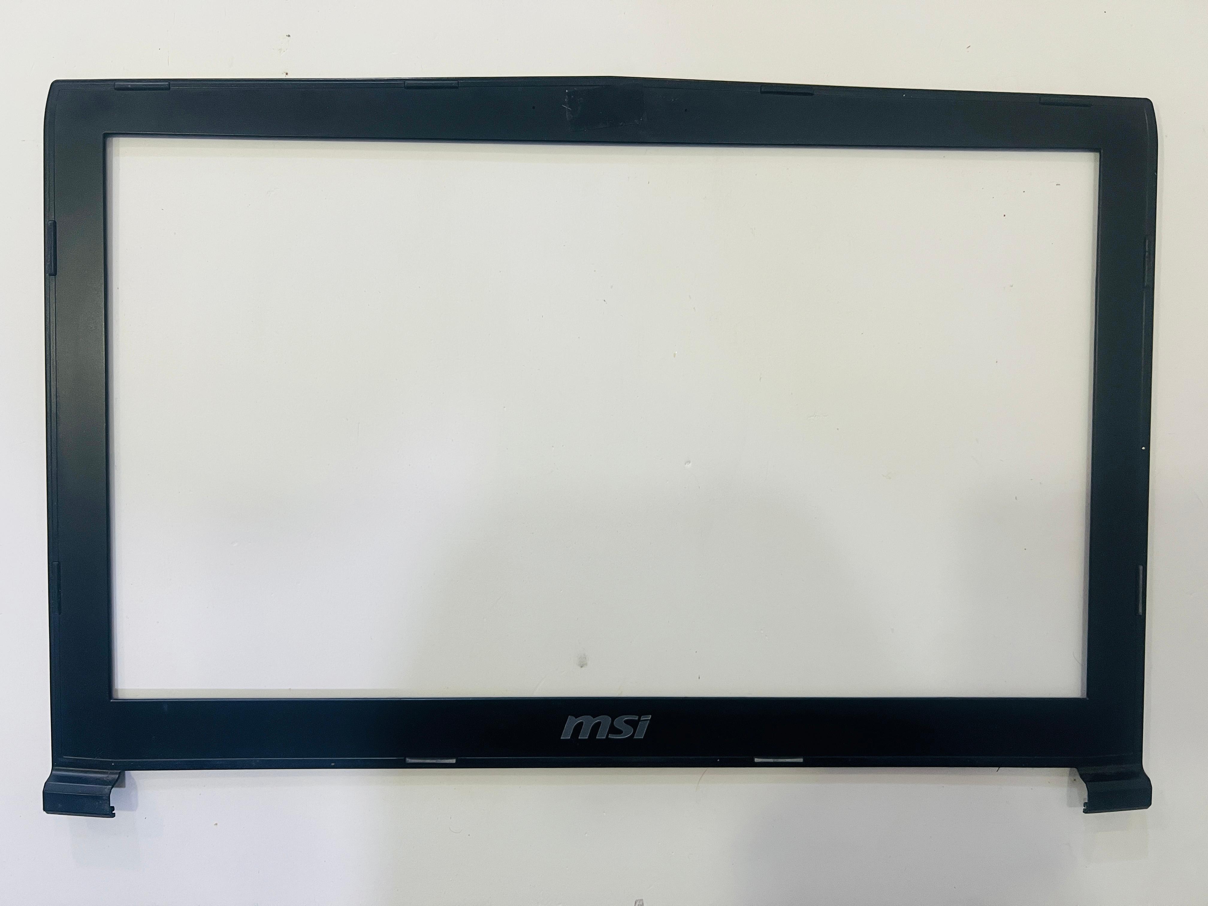 MS-16J9 ORİJİNAL SORUNSUZ EKRAN ÖN ÇERÇEVE BEZEL 3076J3B213TA2170720Q0240 Stok:130