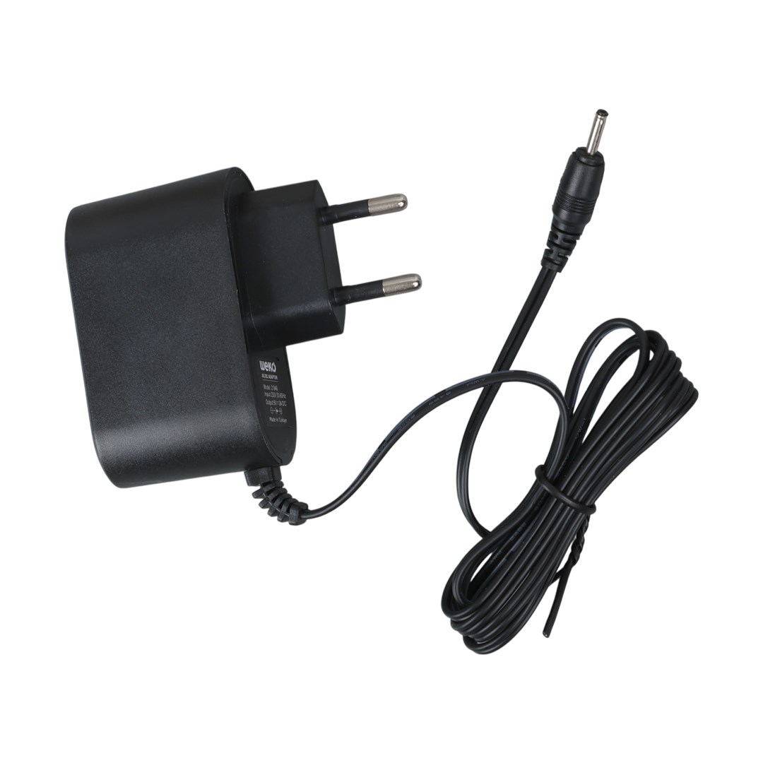 WEKO 5 VOLT - 2 AMPER 2.5*0.7 İNCE UÇ YERLİ ÜRETİM PRİZ TİPİ TABLET PC ADAPTÖRÜ