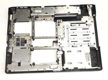 AMİLO PRO V2045 MS2176  ALT KASA LOWER CASE 60.4D302.002 STOK: K4  