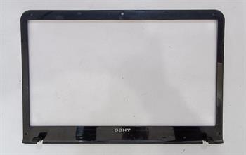 SONY SVE151G17M Orijinal Çıkma BEZEL SVE1513U1ESI BEZEL 3IHK5BHN000 Stok:Z104