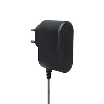 WEKO 5 VOLT - 2 AMPER 2.5*0.7 İNCE UÇ YERLİ ÜRETİM PRİZ TİPİ TABLET PC ADAPTÖRÜ