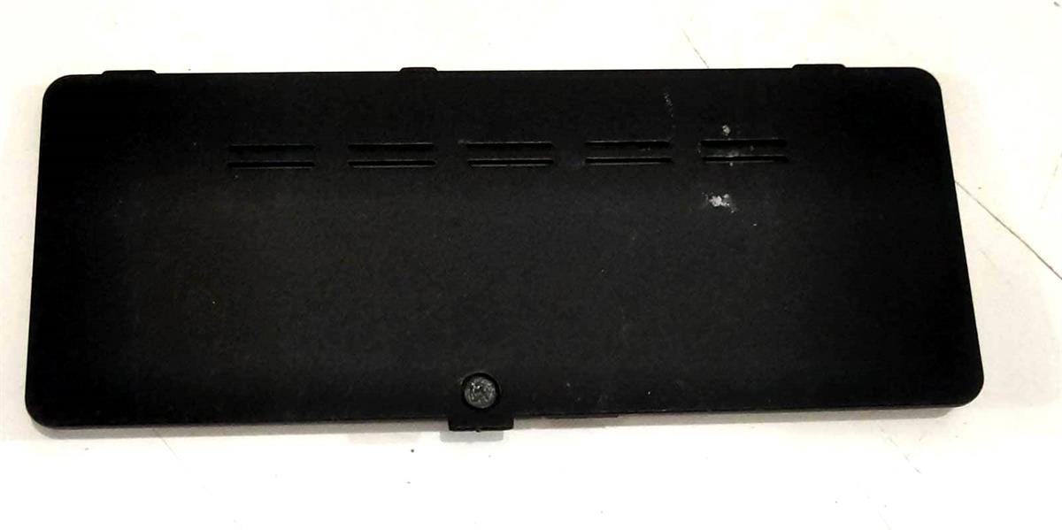 Alt KasaToshiba A300 A300-19W Notebook Ram Kapağı Ap05S000900 STOK: Z90 