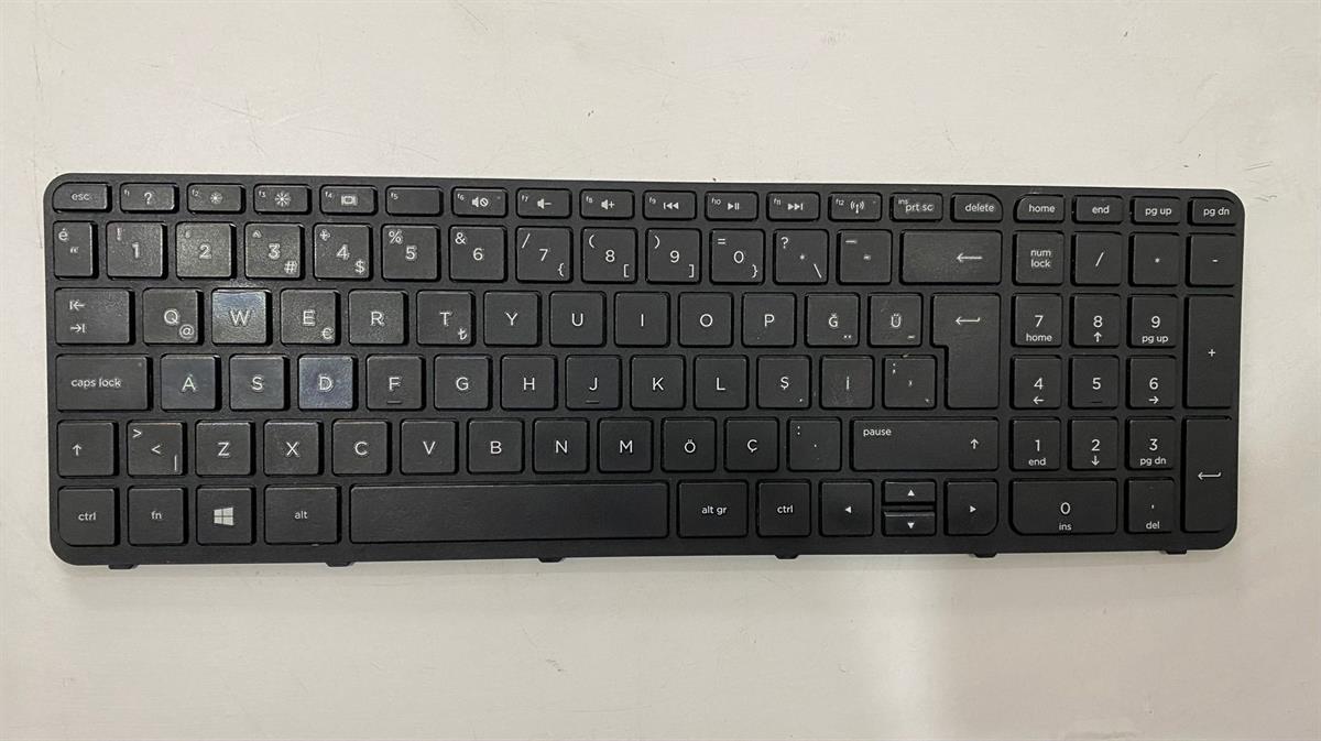 Klavye - Tuş TakımıORİJİNAL HP 15-R005ST TUŞ TAKIMI KLAVYE NSK:-CN6SC STOK: Z94