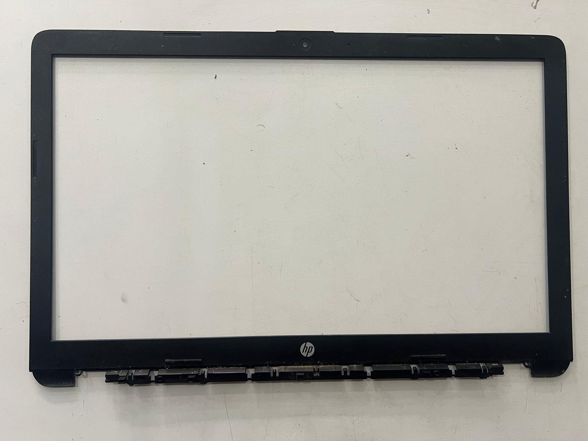 Bezel - ÇerçeveHP15-db1066nt 8XE58EA Lcd Ekran Bezel  Stok: Z91