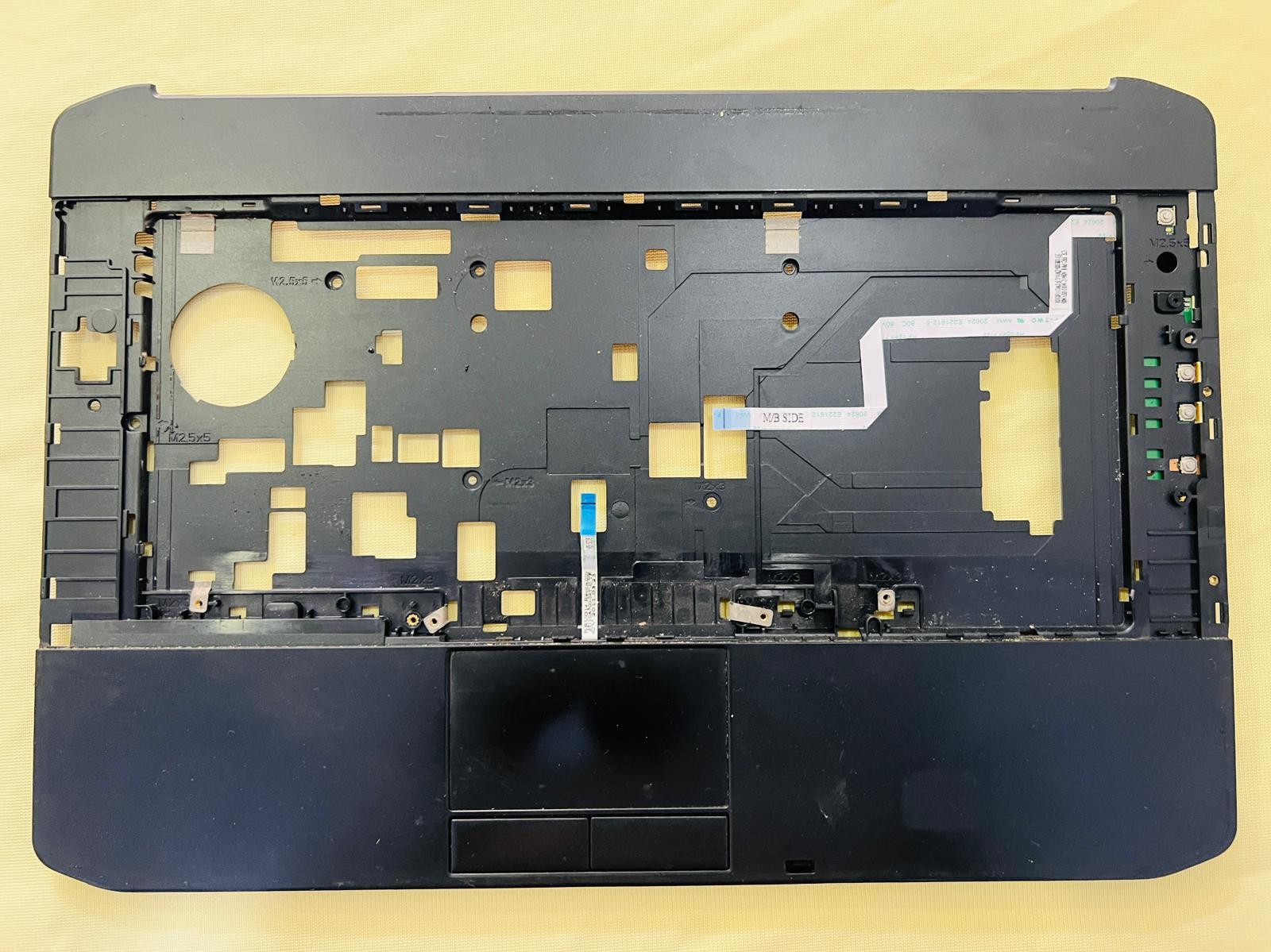 Üst KasaDell Latitude E5420 Üst Kasa Stok: Z105