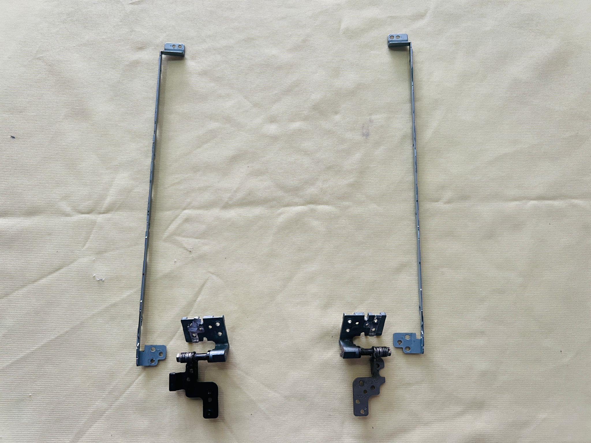 Menteşe - ÇıtaORİJİNAL  ASUS N55 N55SF N55SL N55S8 N55E N55S N55V N55S N55SV N55J N55JR N55JC MENTEŞE TAKIMI VE ÇITA Stok: Z65