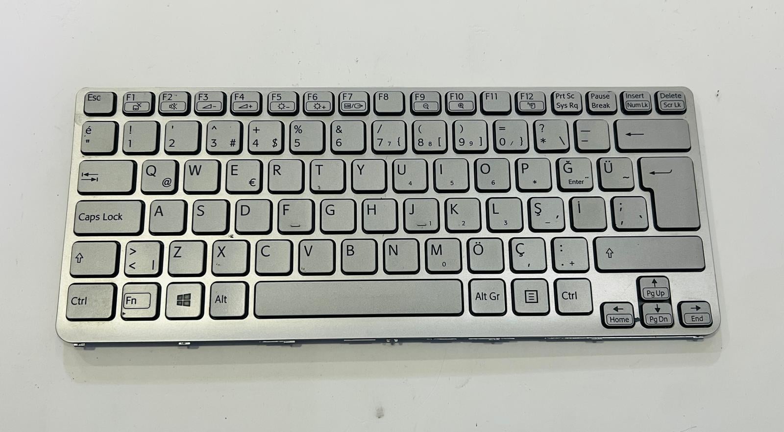 Klavye - Tuş TakımıORİJİNAL ÇIKMA SONY SVE14AE12M IŞIKLI KLAVYE Stok:Z91