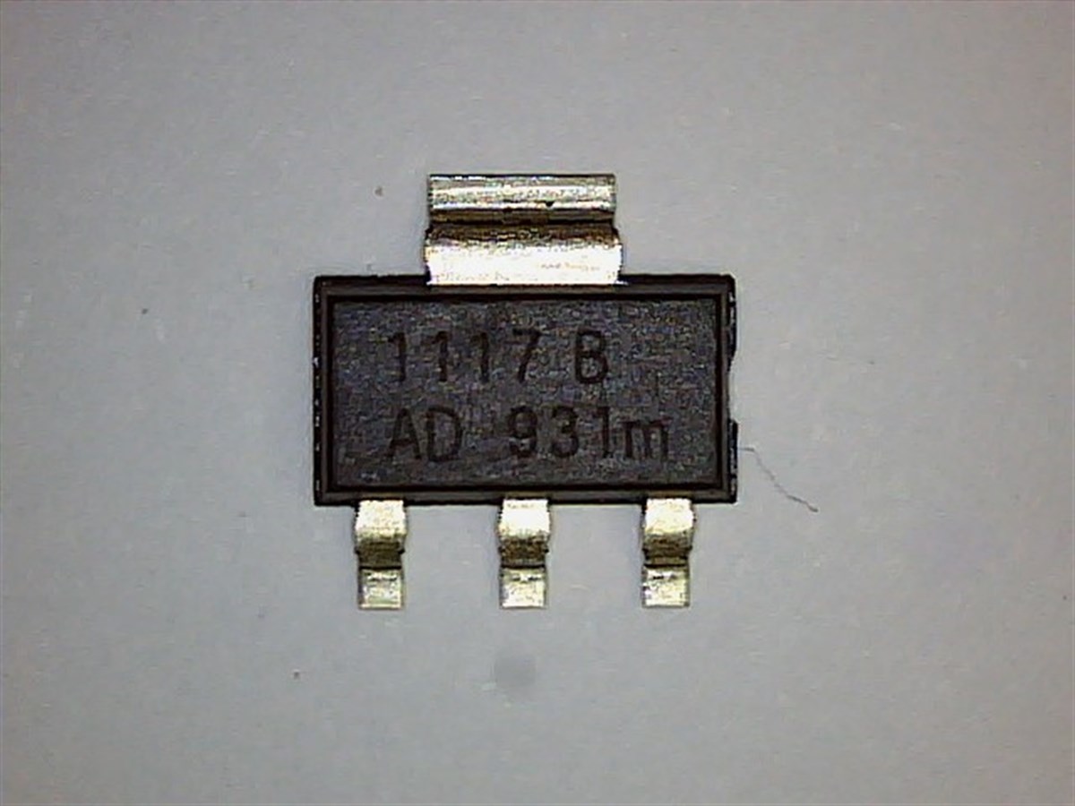 AMS 1117 8 AD 931M SOT223