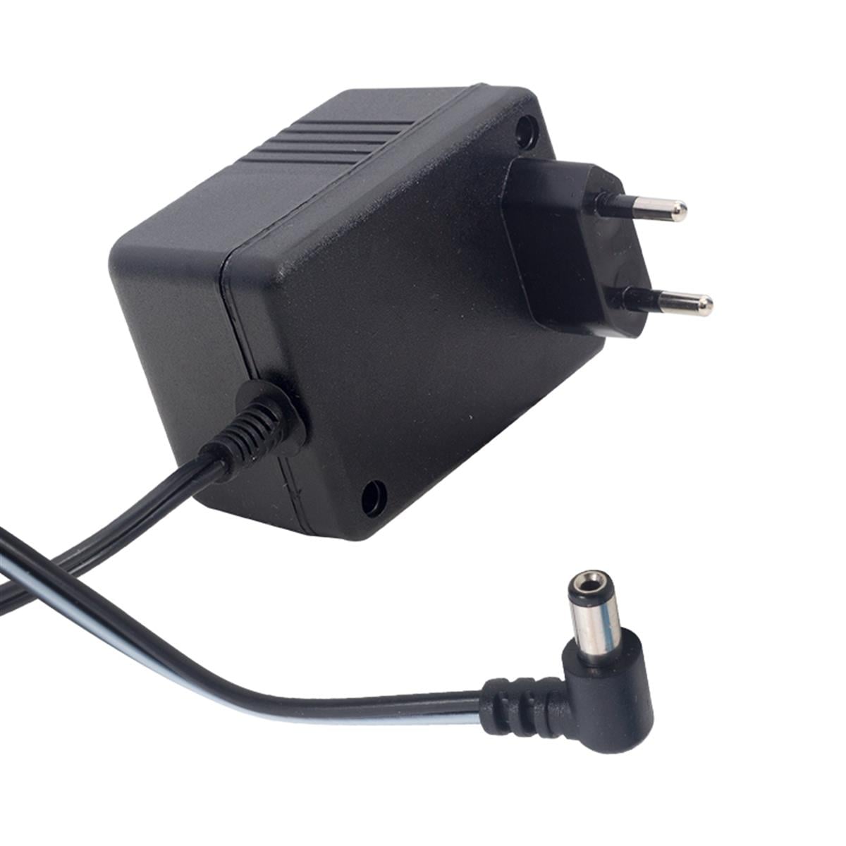 POWERMASTER PM-19253 15 VOLT 1 AMPER 15W ŞARJLI MATKAP ADAPTÖRÜ