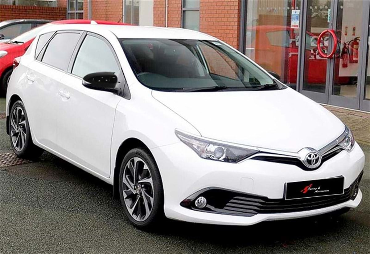 Auris Batman Mirror Cover Piano Black  2012-2018 E180 - E180 FL