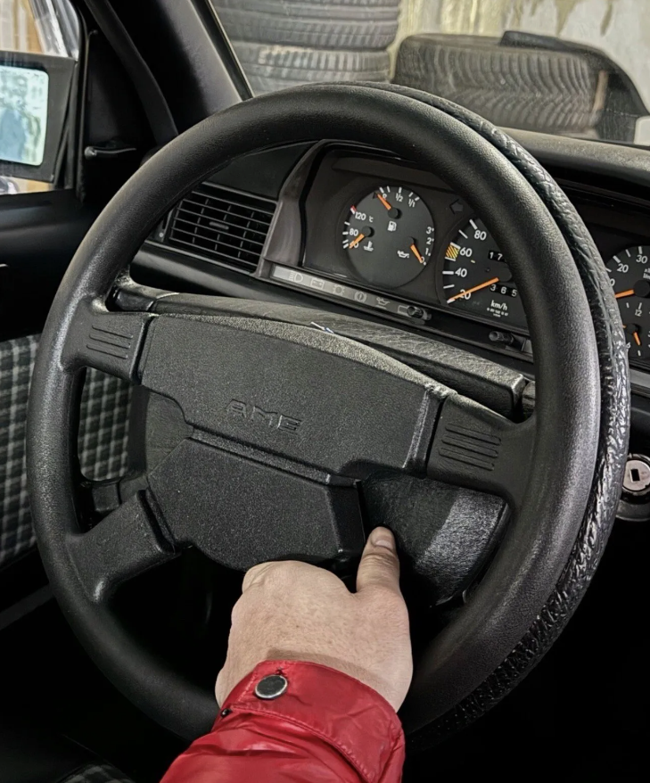 For Mercedes Momo Style M38 For Steering Wheel W124 W201 W126 C126 R107