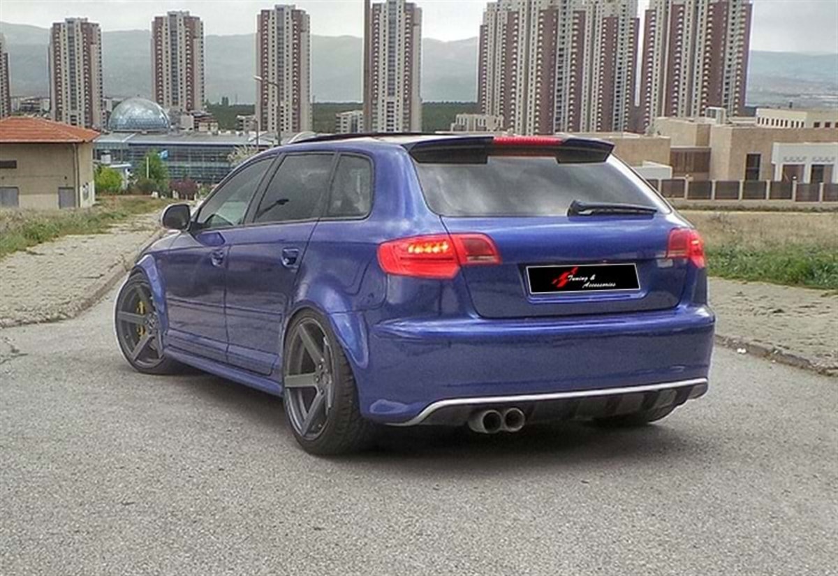 A3 8P RS3 Model Spoiler Piano Black Vacuum Plastic  2003-2008