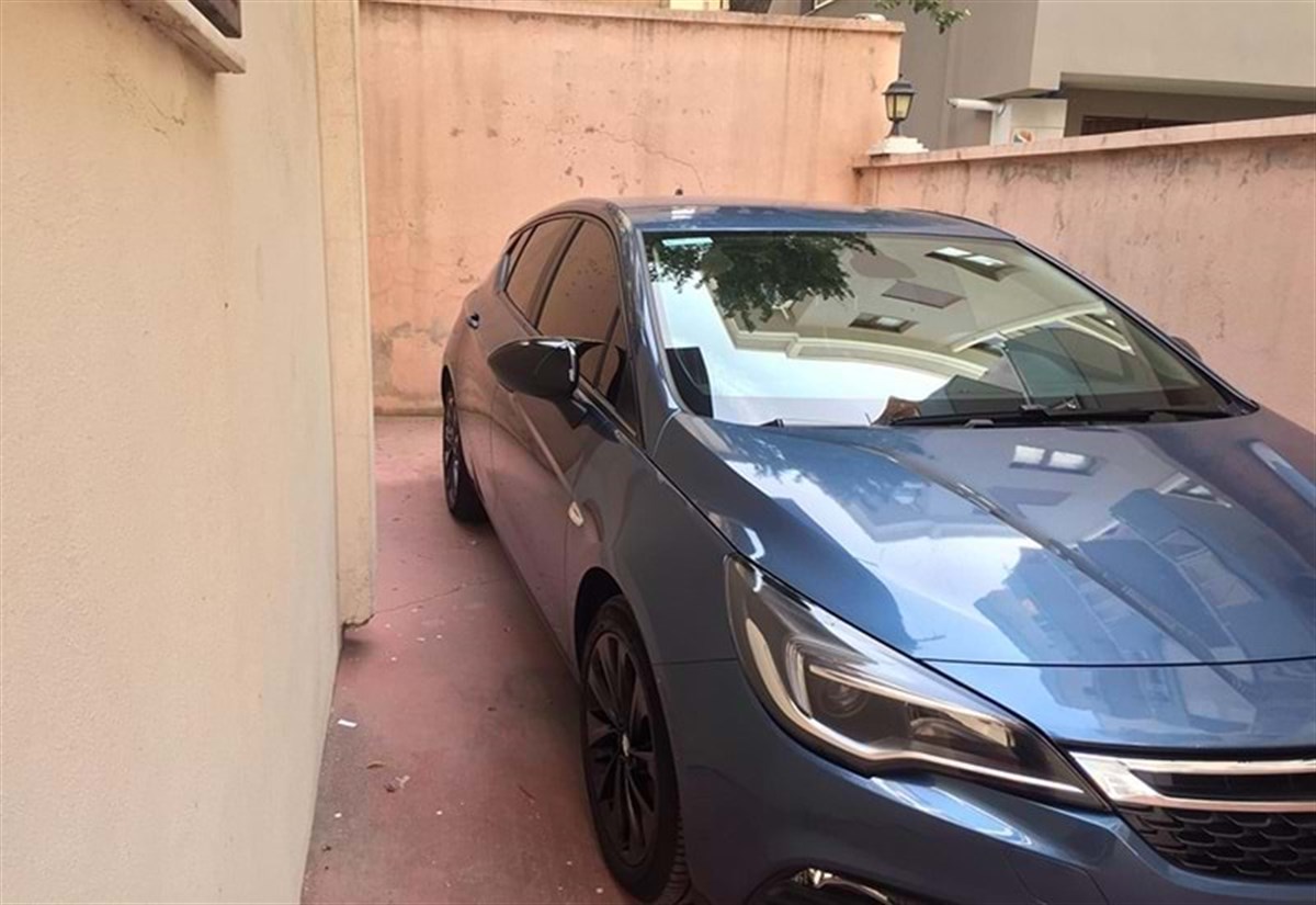 Astra K Batman Mirror Cover Piano Black  2015 And Later 2015.2019 - 2019 . ....  Astra K, K FL