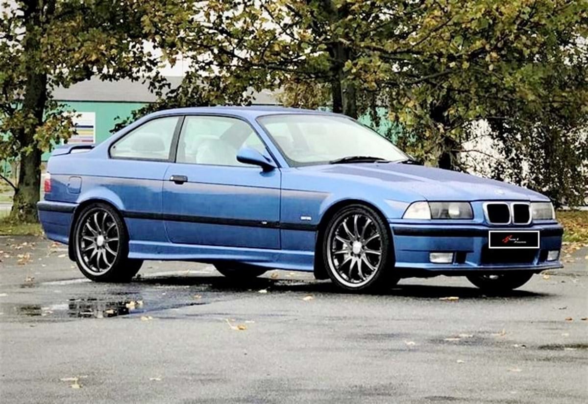 E36 M Technic Side Skirts Raw Surface Vacuum Plastic  1990-2000 E36 - E36 LCI (Coupe)