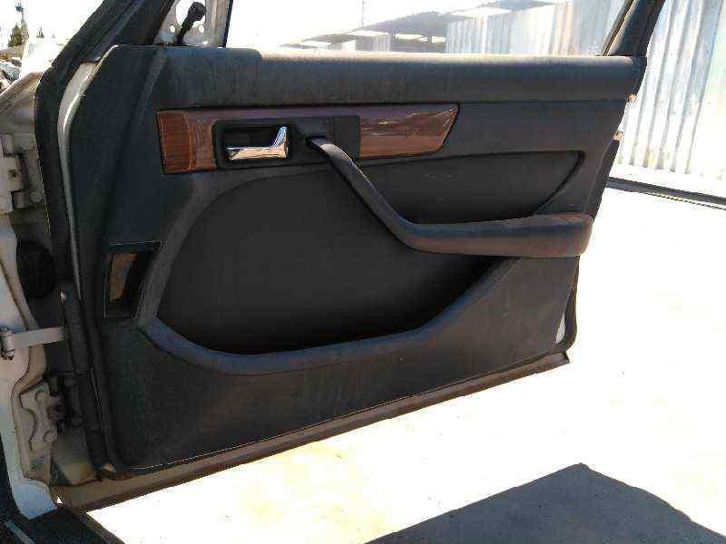 for W126,C126,300,SEL,SE,500,420,560,560 SEC for Mercedes Door Handle Frame:Door Handle Outer Frame Part Number A1267660290
