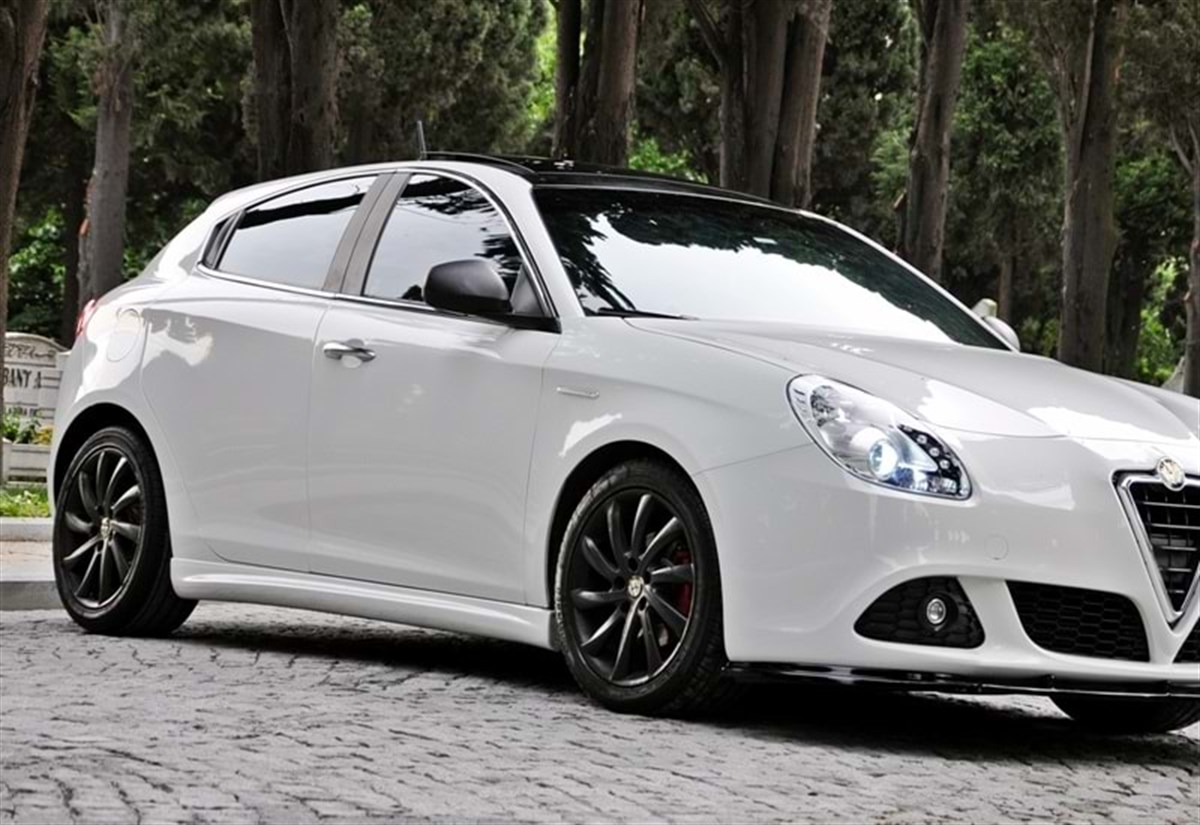 Guilietta Sport Side Skirts Raw Surface Vacuum Plastic  2010-2020  Giulietta 940