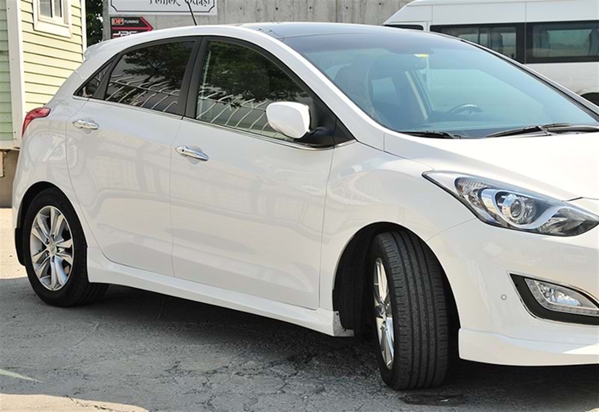 i30 Sport Side Skirts Raw Surface Vacuum Plastic  2012-2017 GD