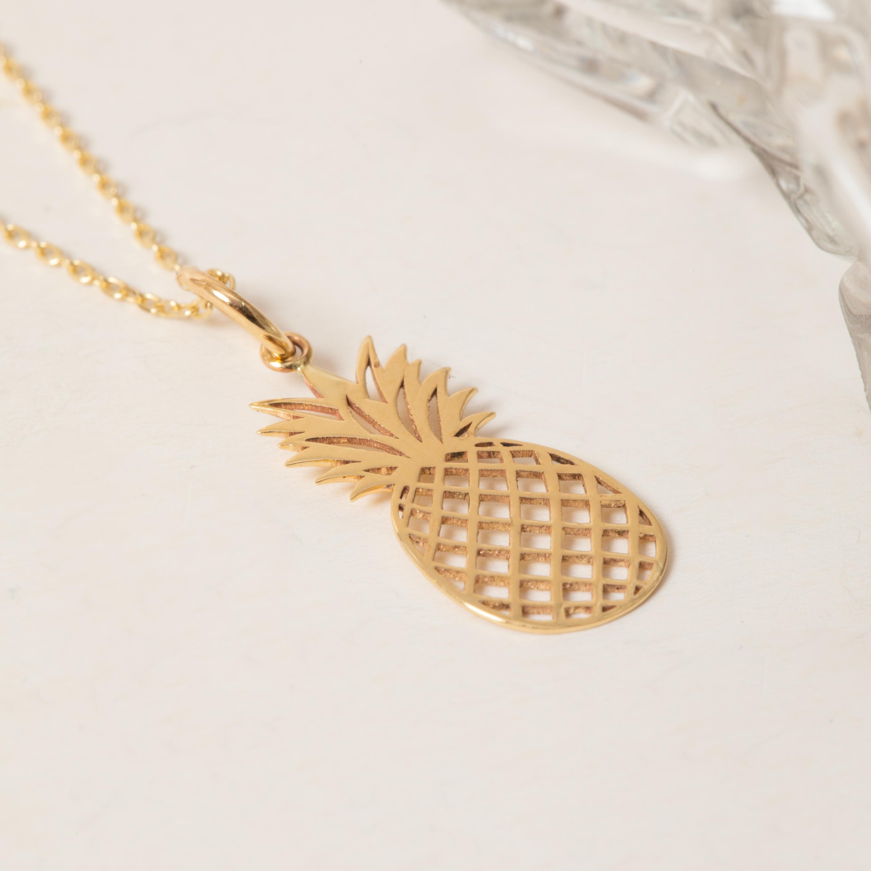 Altın Ananas Figürlü Kolye