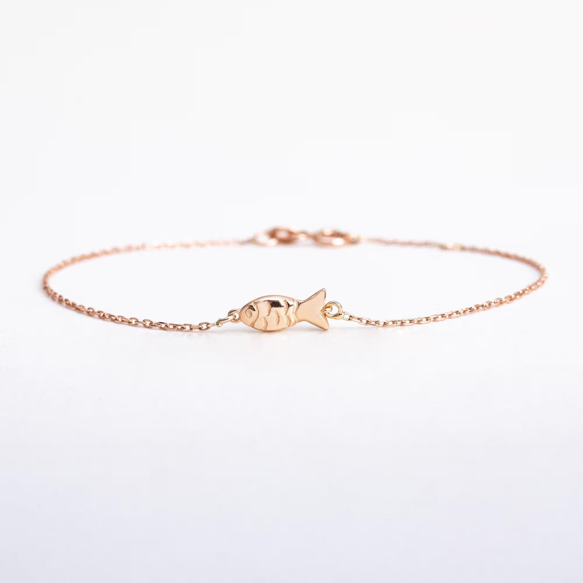 Gold Fish Charm Chain Bracelet