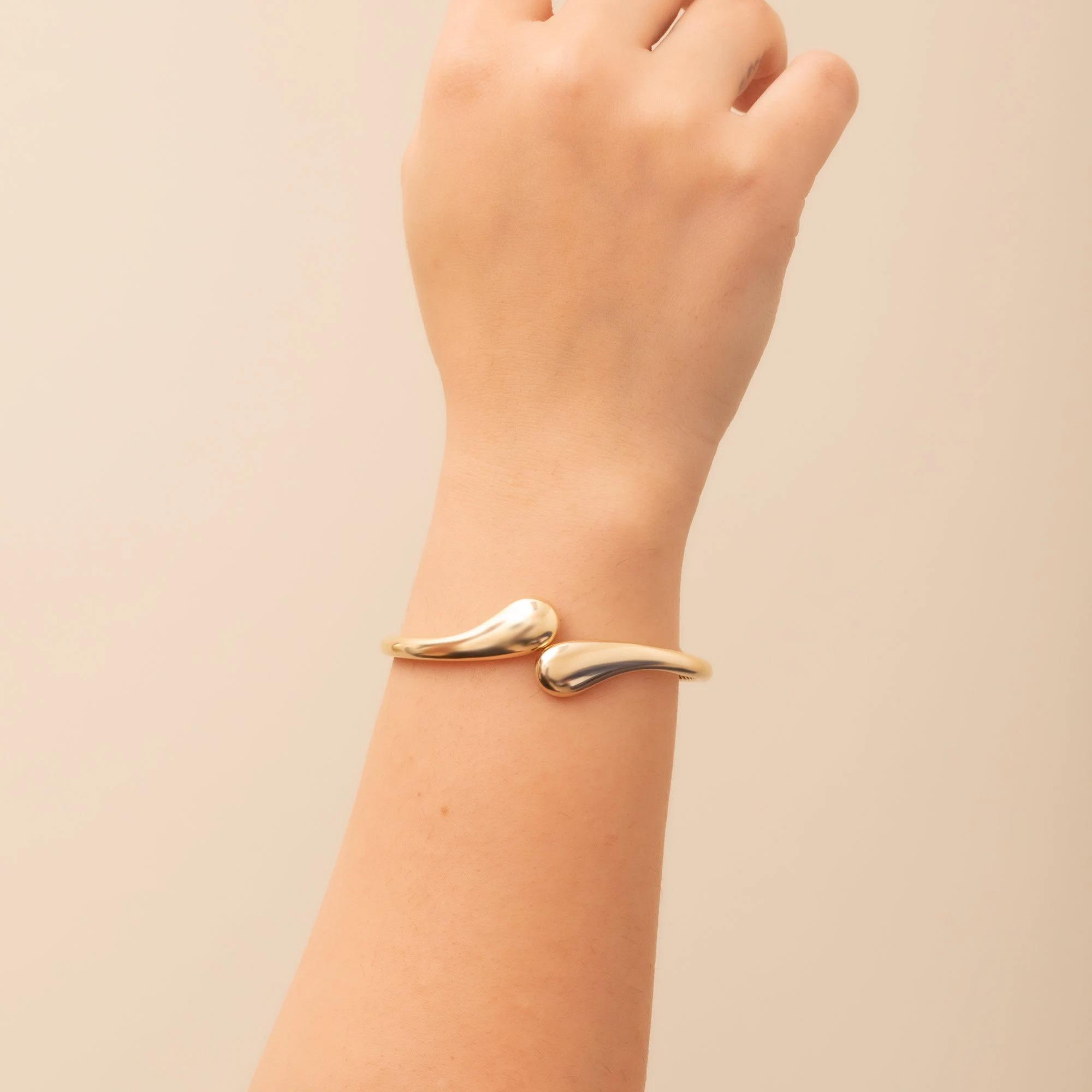 Gold Luxury Hinged Cuff Bangle