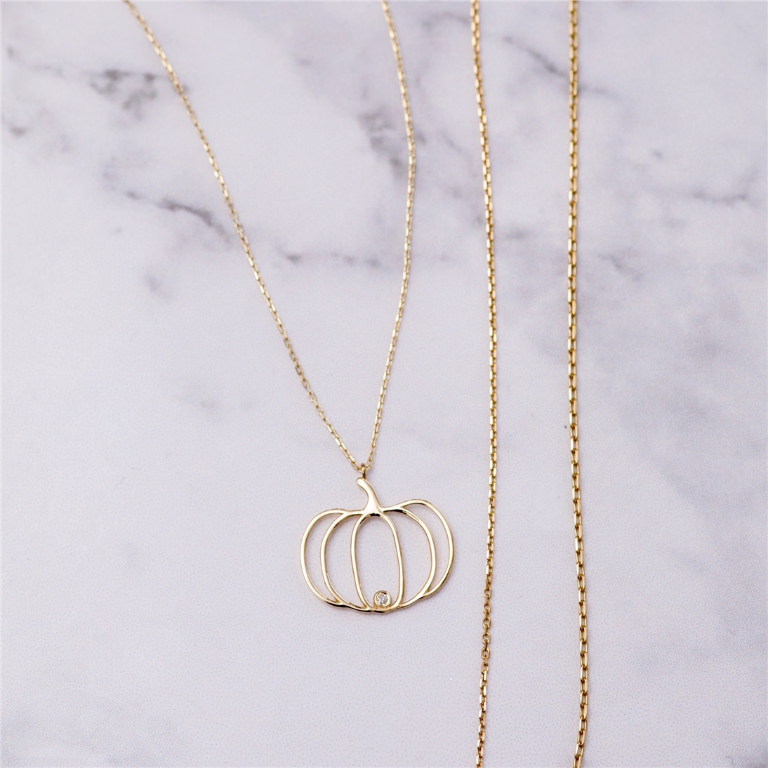 0.01 Karat Pırlanta Balkabağı Kolye