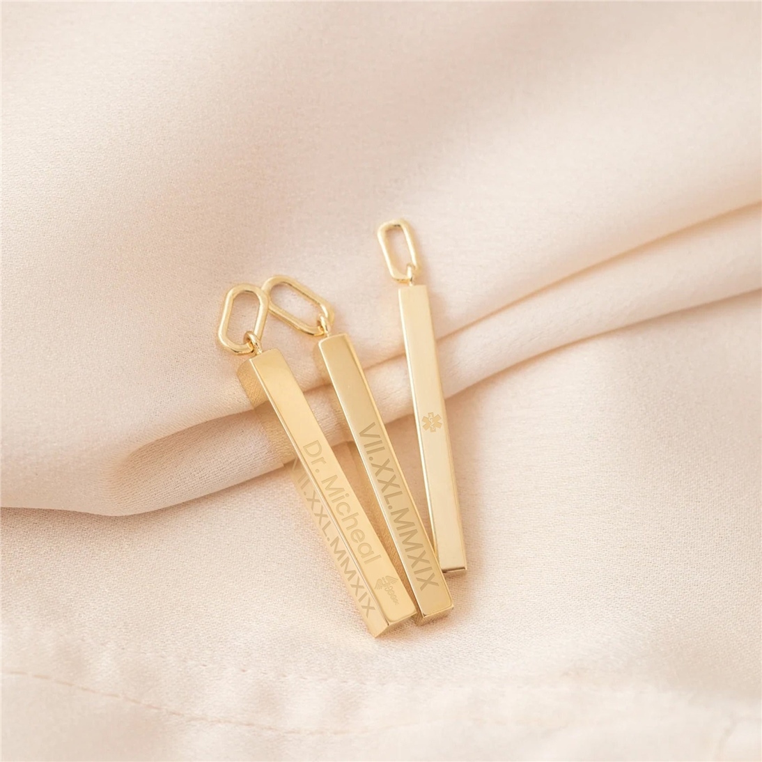 Solid Gold 4 Side Bar Pendant
