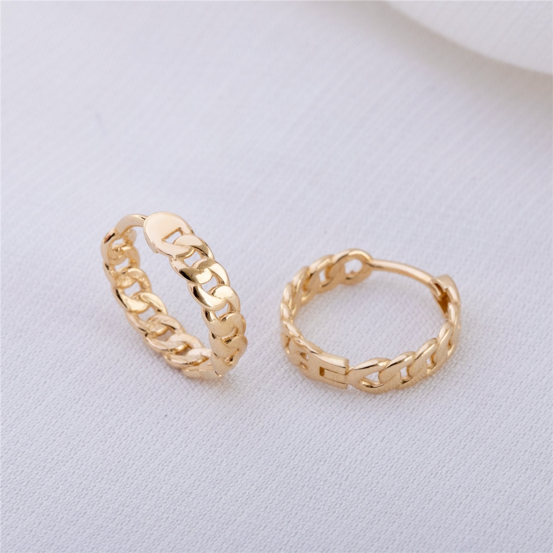 Solid Gold Curb Chain Hoop Earring
