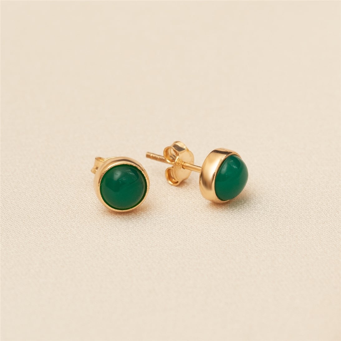 Solid Gold Green Agete Earring