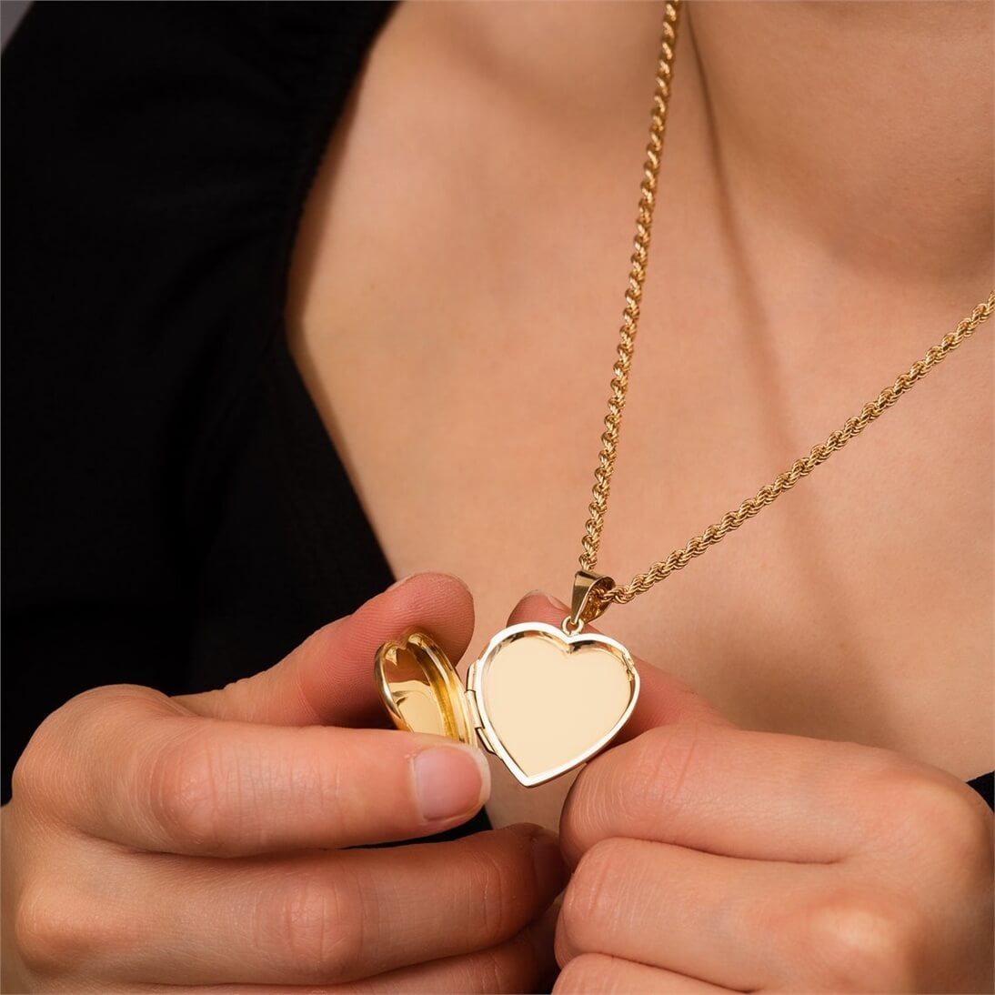 Solid Gold Fancy Heart Necklace
