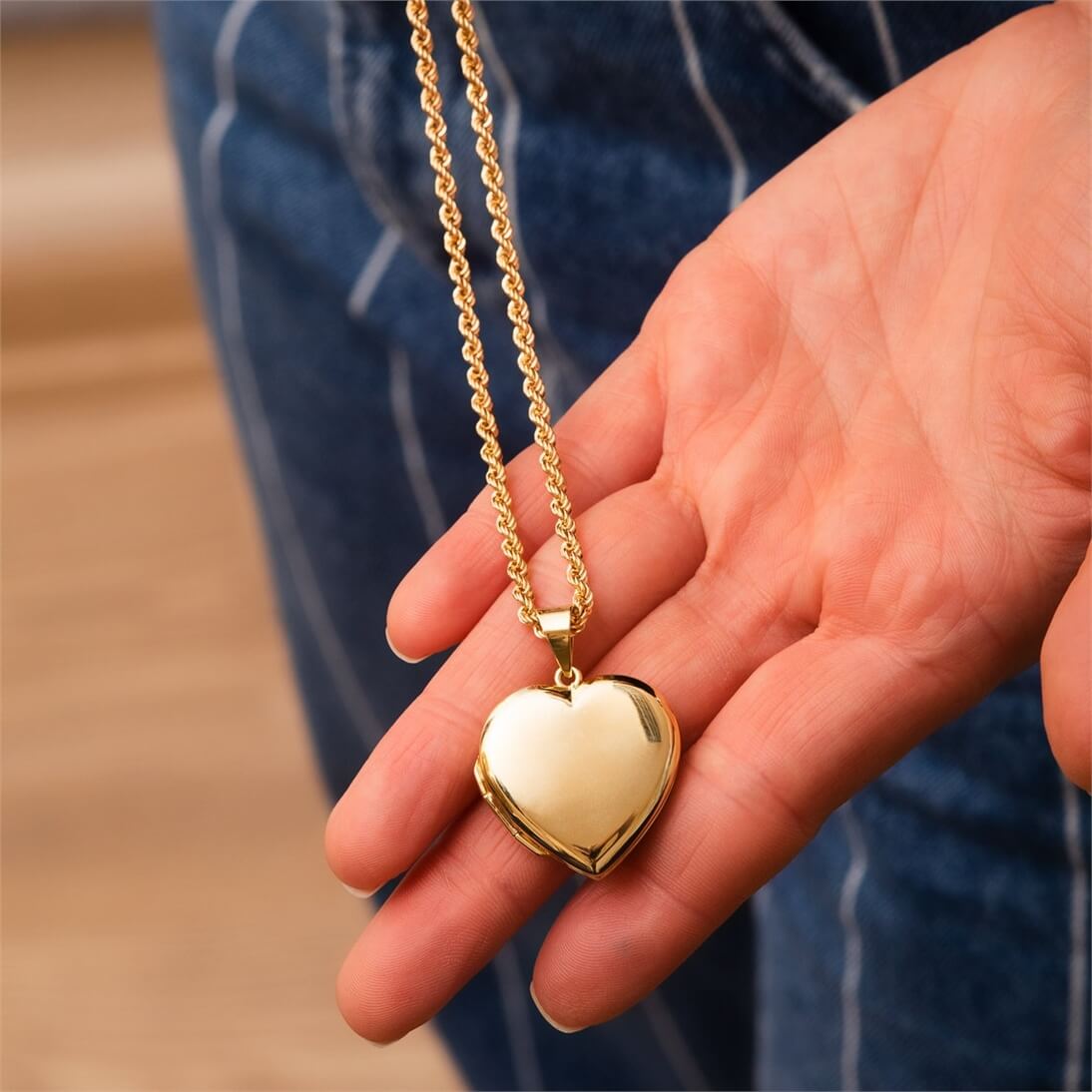 Solid Gold Fancy Heart Necklace