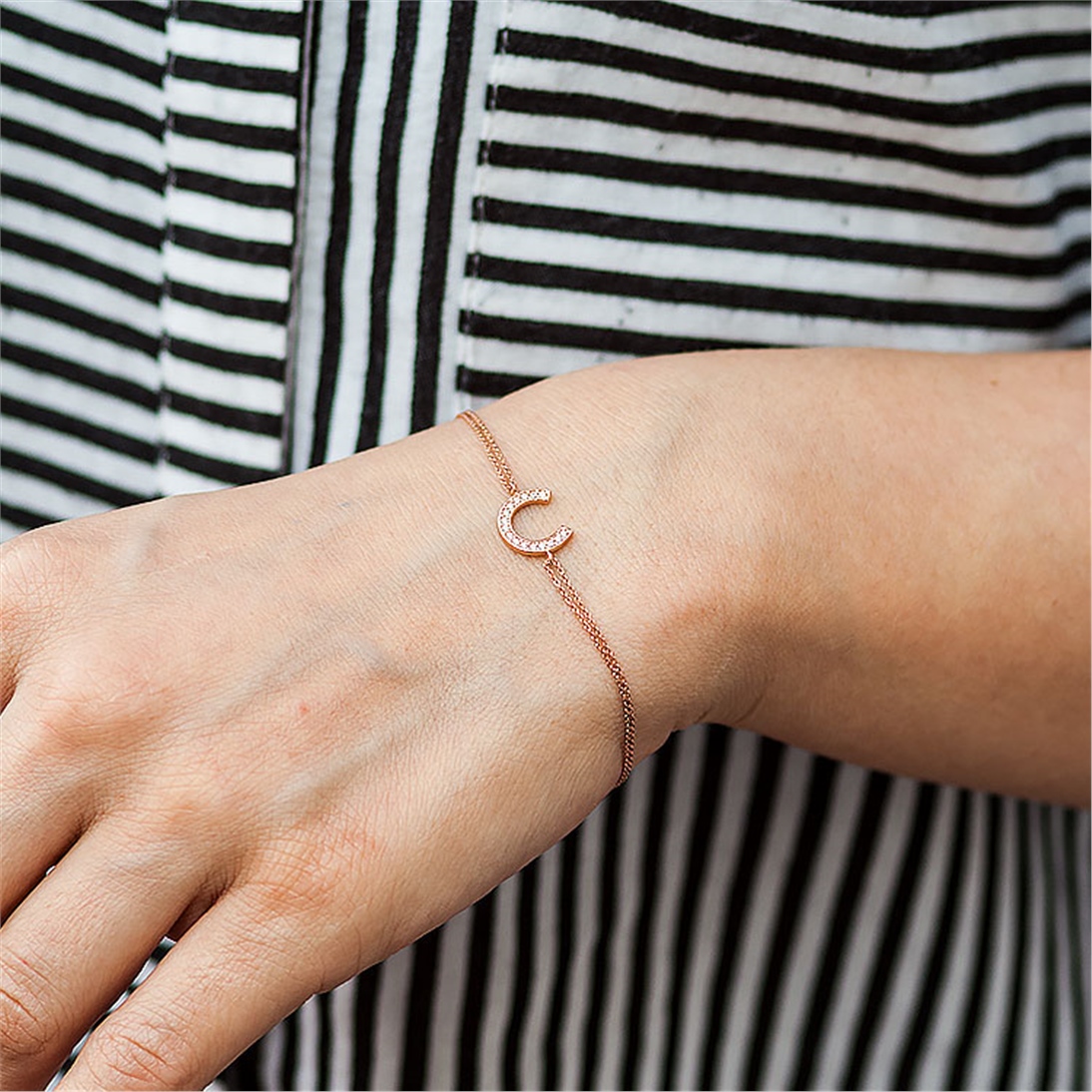 Solid Gold Fancy Horseshoe Bracelet