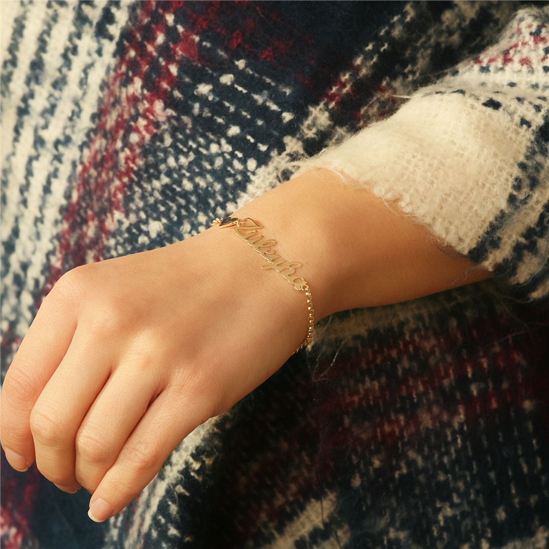 Solid Gold Personalized Name Bracelet