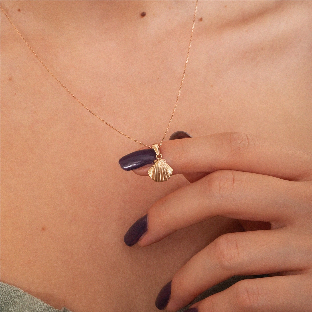 Solid Gold Sea Shell Necklace