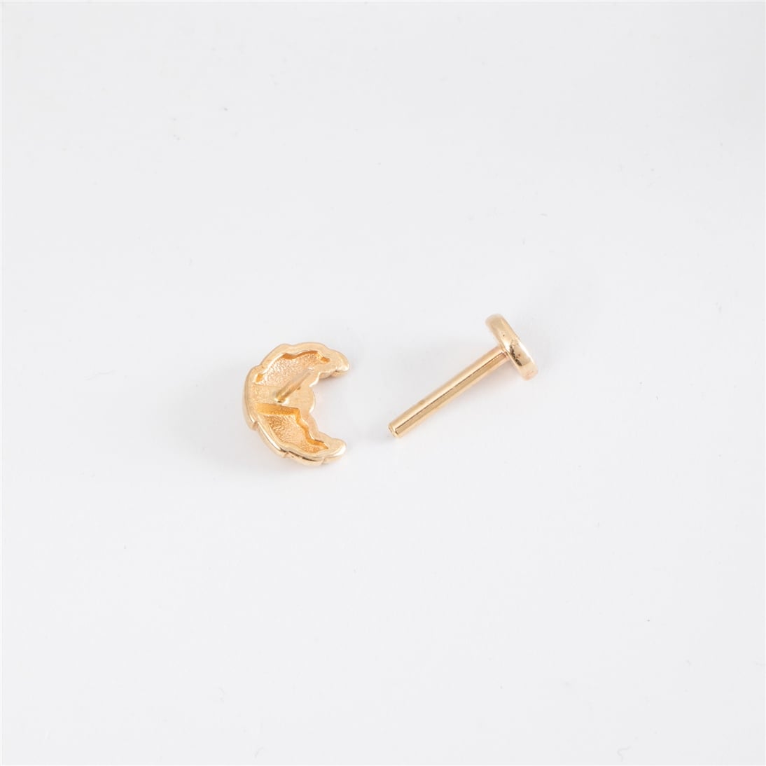 Altın Kruvasan Tragus Küpe