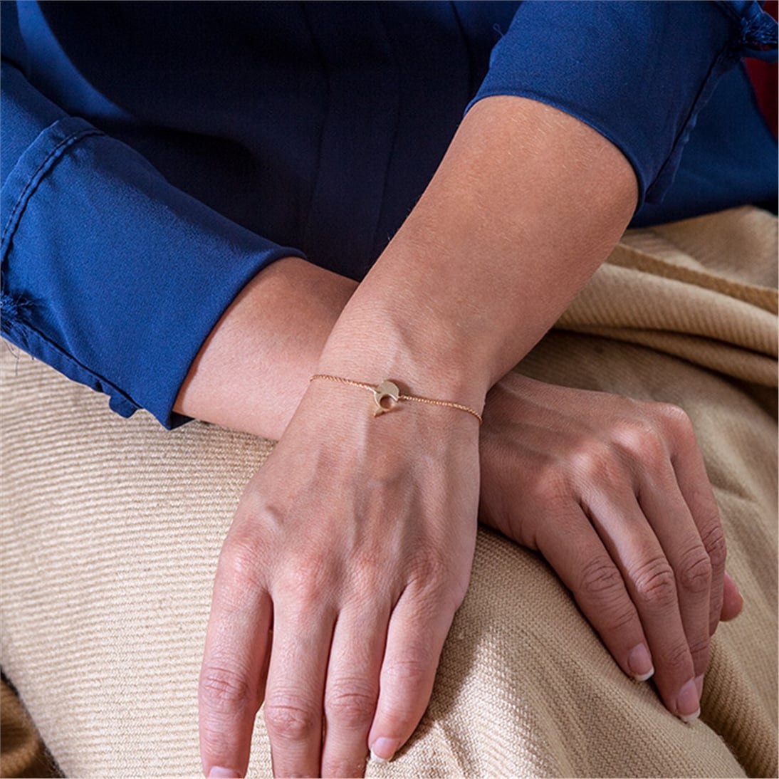 Solid Gold Dolphin Bracelet